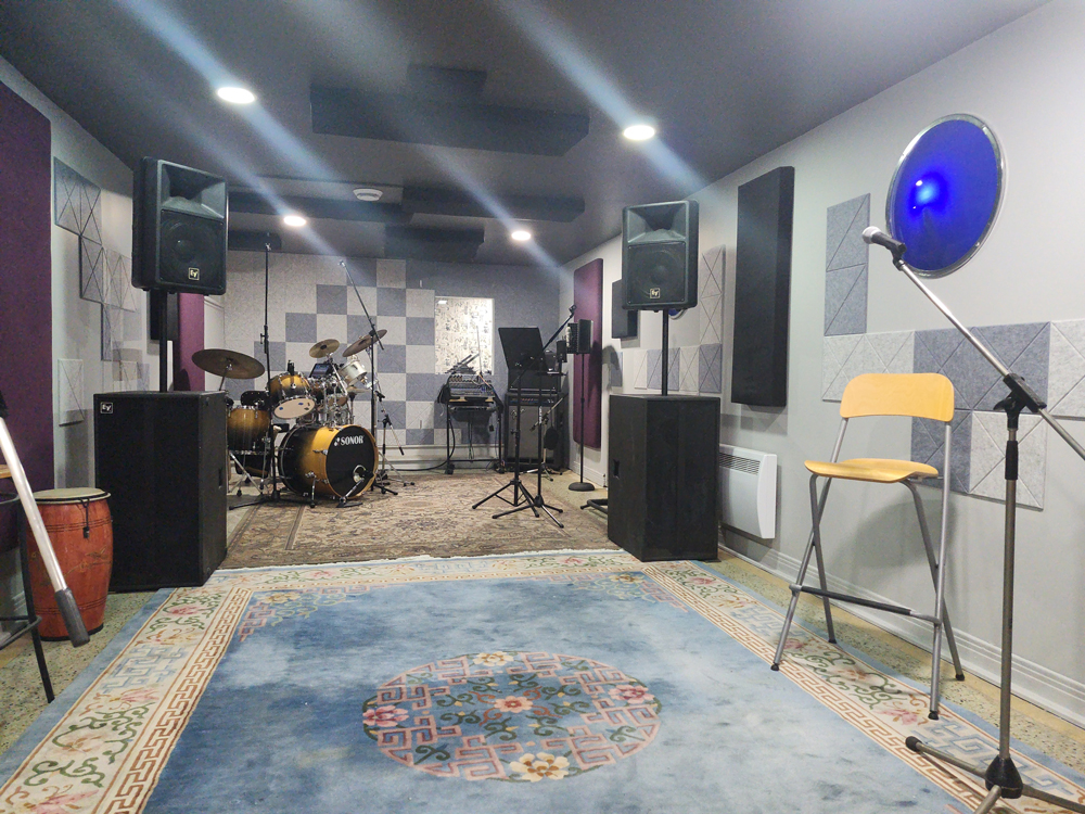 Couverture de STUDIO 406